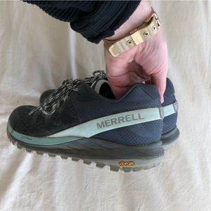 Merrill Qform2 hiking shoes